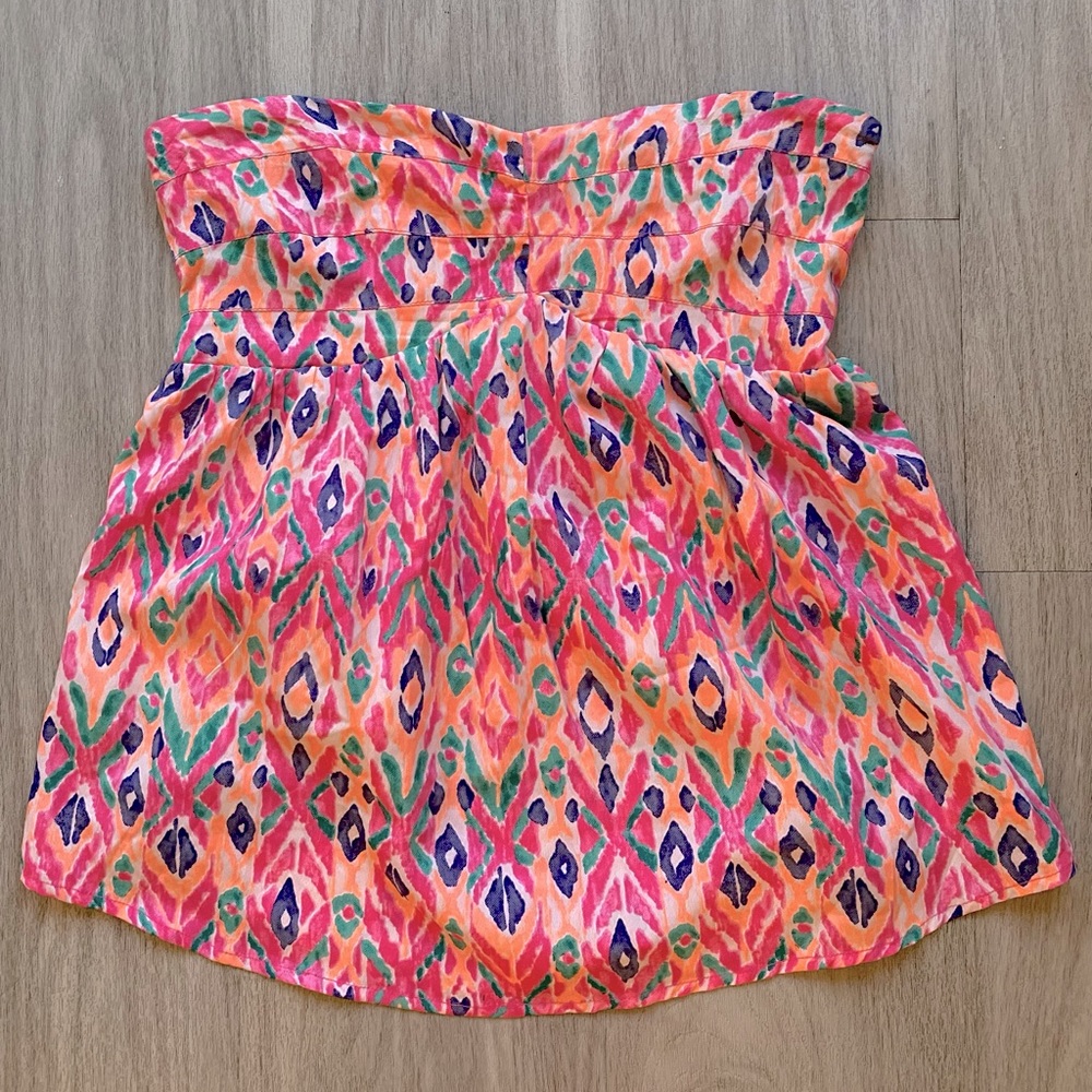 Vibrant Roxy Strapless Abstract Top